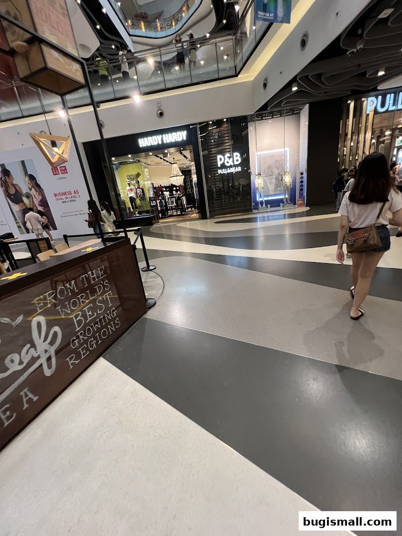 The Hardy Hardy store entrance with adjacent Pull&Bear store in a mall.